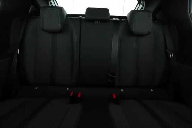 Peugeot 208 image 3