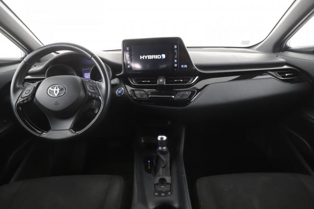 Toyota C-Hr image 4