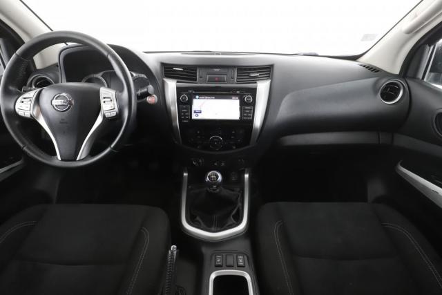 Nissan Navara image 2