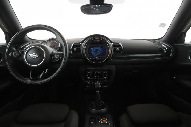 Mini Clubman image 3