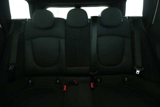 Mini Clubman image 1