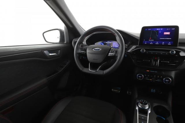 Ford Kuga image 3