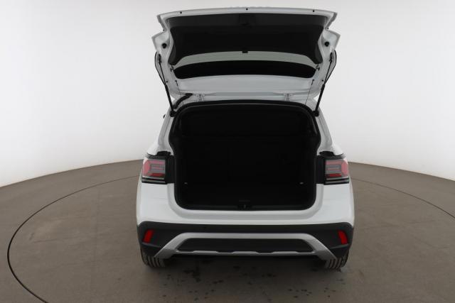 Volkswagen T-Cross image 2