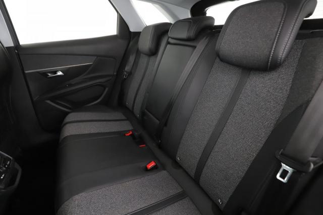 Peugeot 3008 image 6