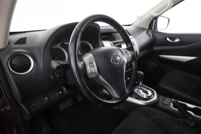 Nissan Navara image 7
