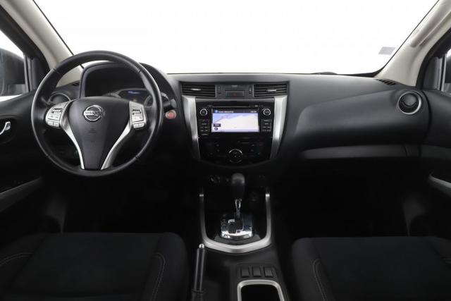 Nissan Navara image 1