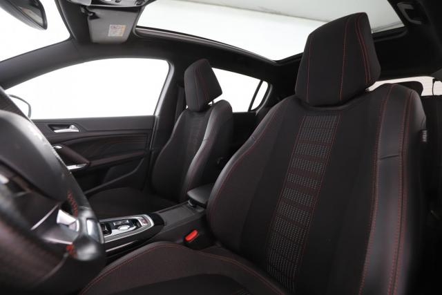 Peugeot 308 image 8
