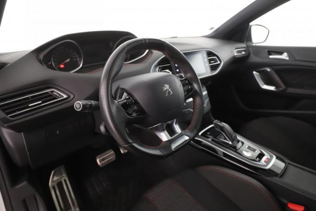 Peugeot 308 image 9