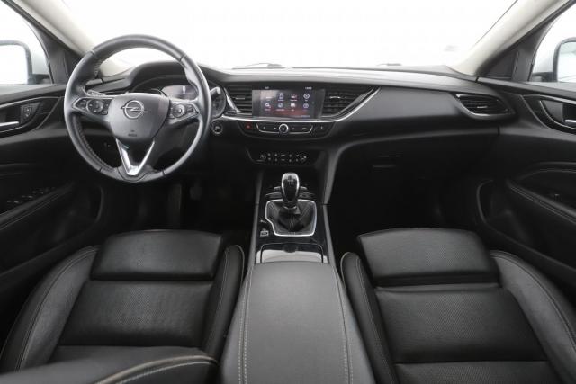Opel Insignia image 8