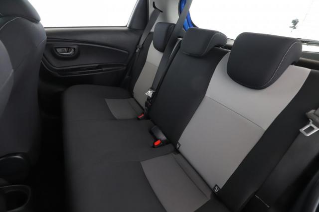 Toyota Yaris image 2