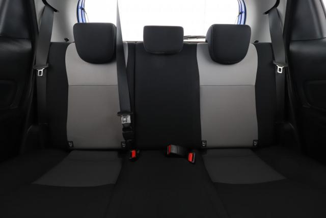 Toyota Yaris image 9