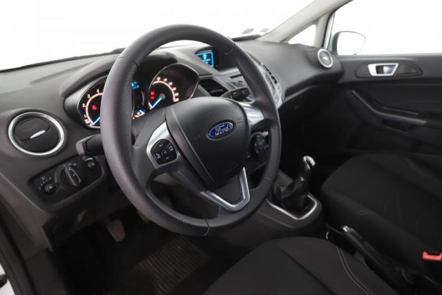 Ford Fiesta image 2