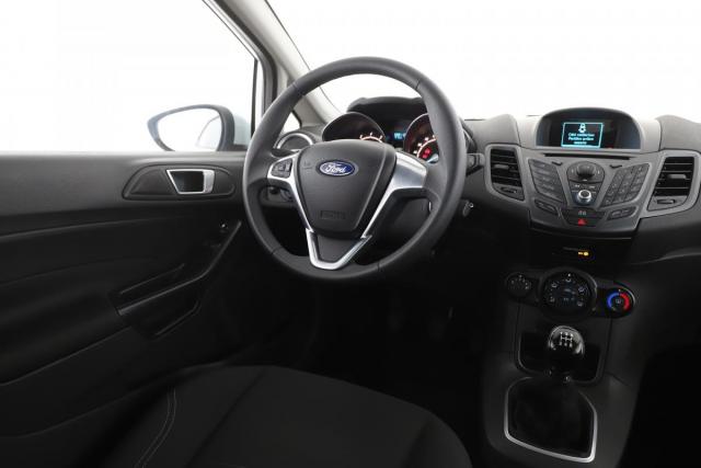 Ford Fiesta image 3