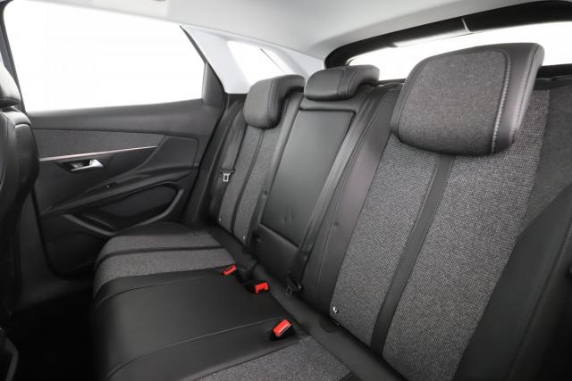 Peugeot 3008 image 7