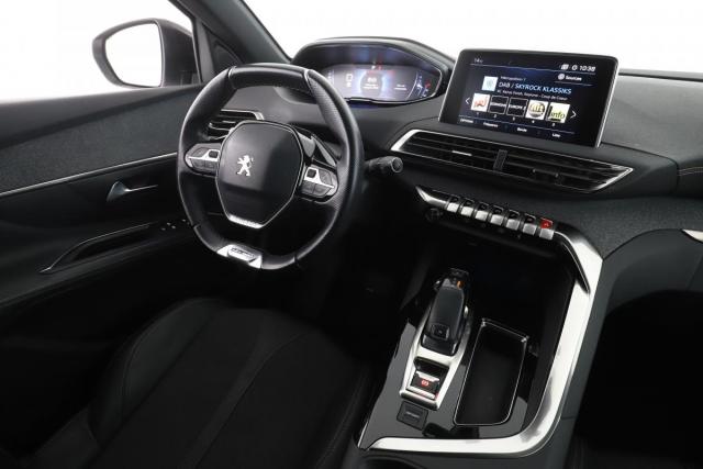 Peugeot 3008 image 3