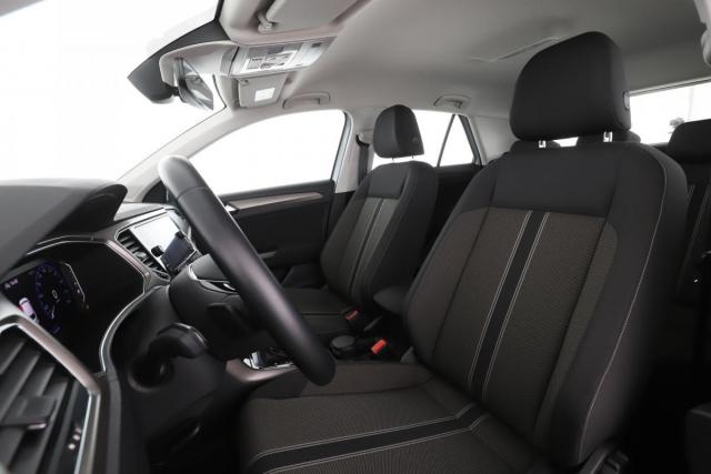 Volkswagen T-Roc image 8