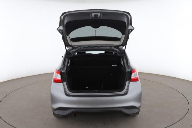 Nissan Pulsar image 2