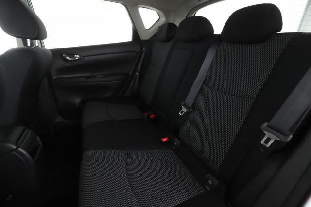 Nissan Pulsar image 3