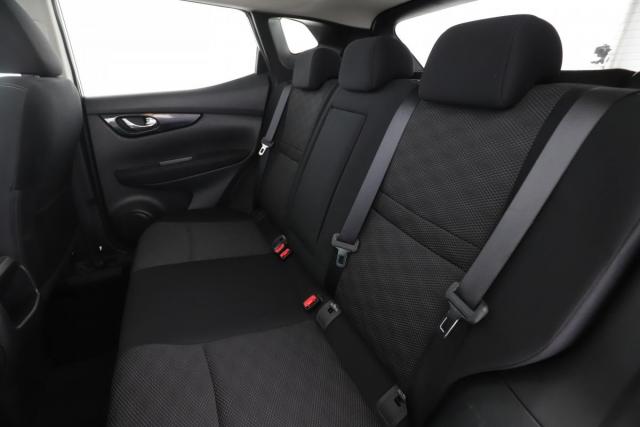 Nissan Qashqai image 8