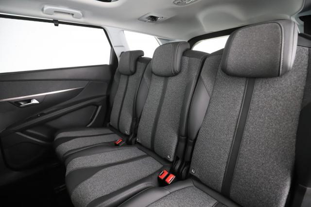 Peugeot 5008 image 5