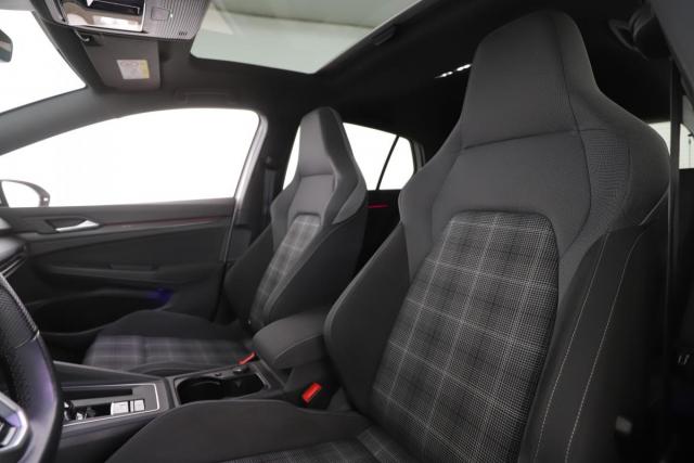 Volkswagen Golf image 1