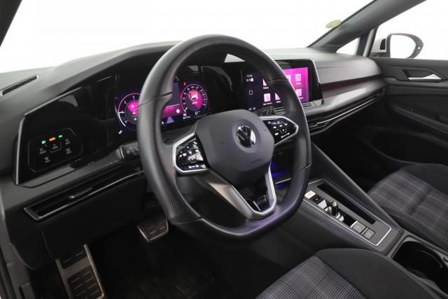 Volkswagen Golf image 9