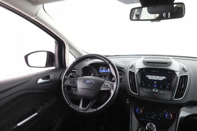 Ford C-Max image 9