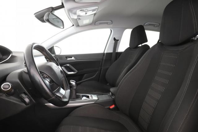 Peugeot 308 image 8