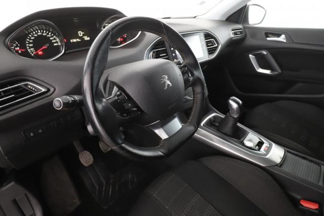 Peugeot 308 image 3