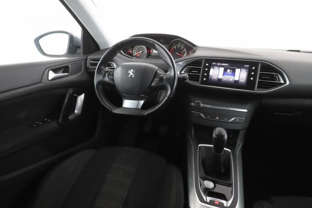 Peugeot 308 image 1