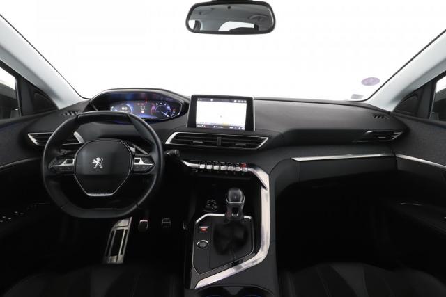 Peugeot 3008 image 2