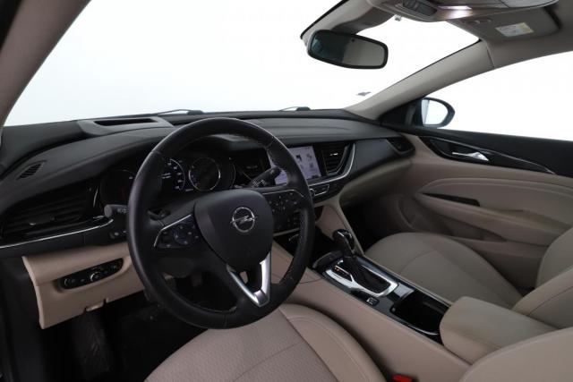 Opel Insignia image 1