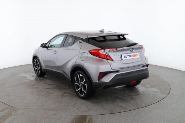 Toyota C-Hr image 9