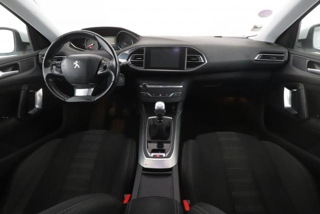 Peugeot 308 image 9