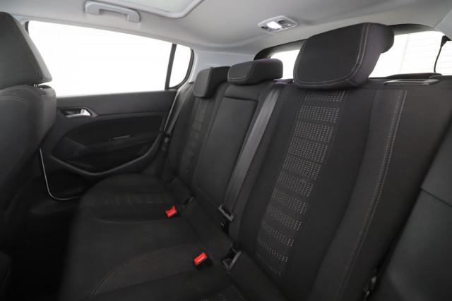 Peugeot 308 image 3