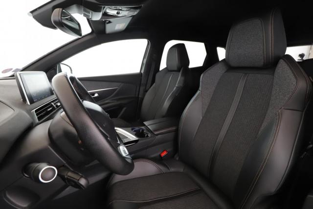 Peugeot 3008 image 2