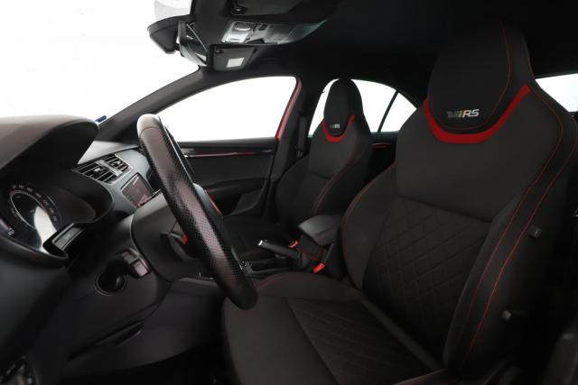 Skoda Octavia image 9