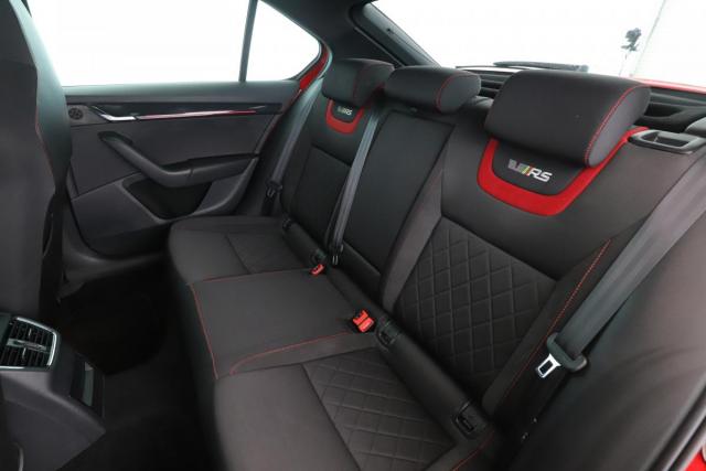 Skoda Octavia image 5
