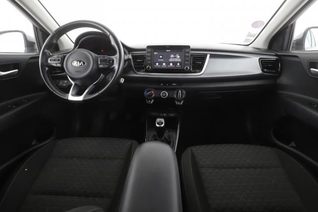 Kia Rio image 6