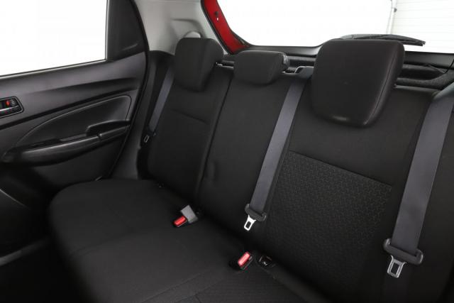 Suzuki Swift image 5