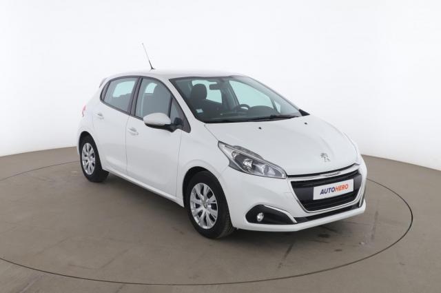 Peugeot 208 image 9