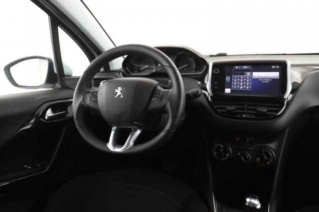Peugeot 208 image 5