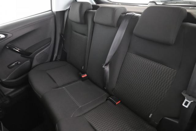 Peugeot 208 image 6