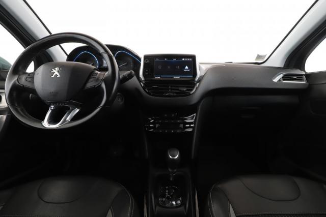 Peugeot 2008 image 7