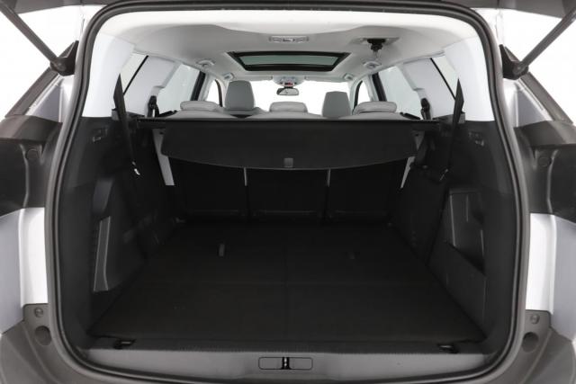 Peugeot 5008 image 9