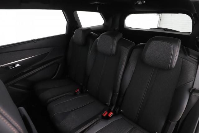 Peugeot 5008 image 9
