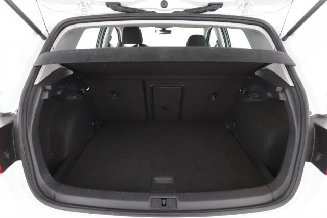 Volkswagen Golf image 7