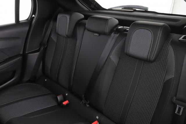 Peugeot 208 image 5
