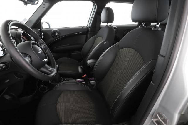 Mini Countryman image 8
