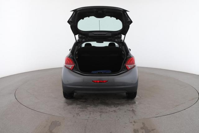 Peugeot 208 image 4